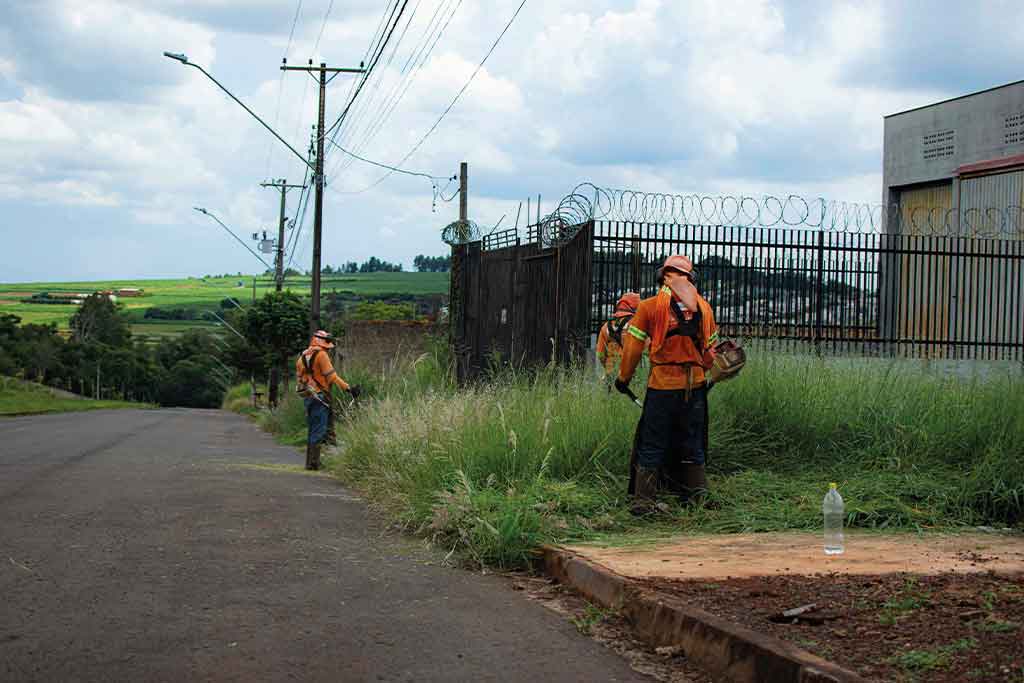 Corporate grounds maintenance